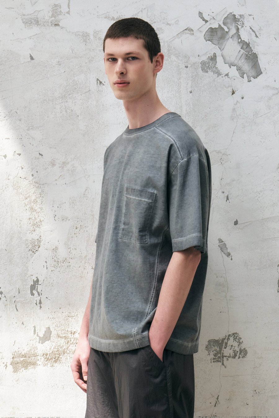 【INSILENCE】LUNA WASHED POCKET T-SHIRT MUSINSA | INSILENCE Luna Washid Pocket T-shirt LIME BEIGE